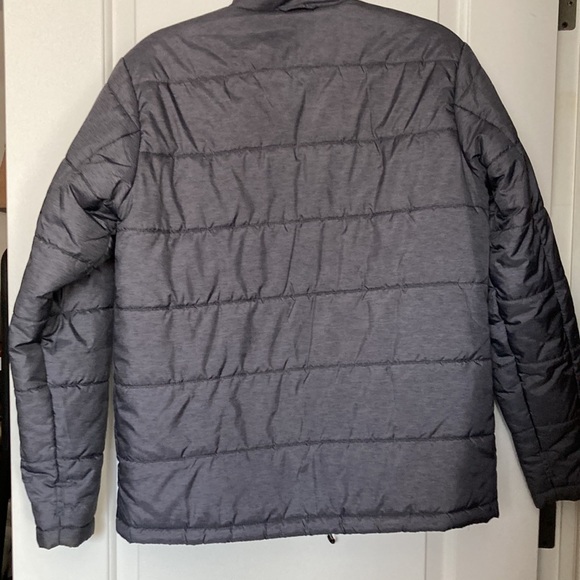 IZOD Men’s winter jacket - Picture 2 of 4